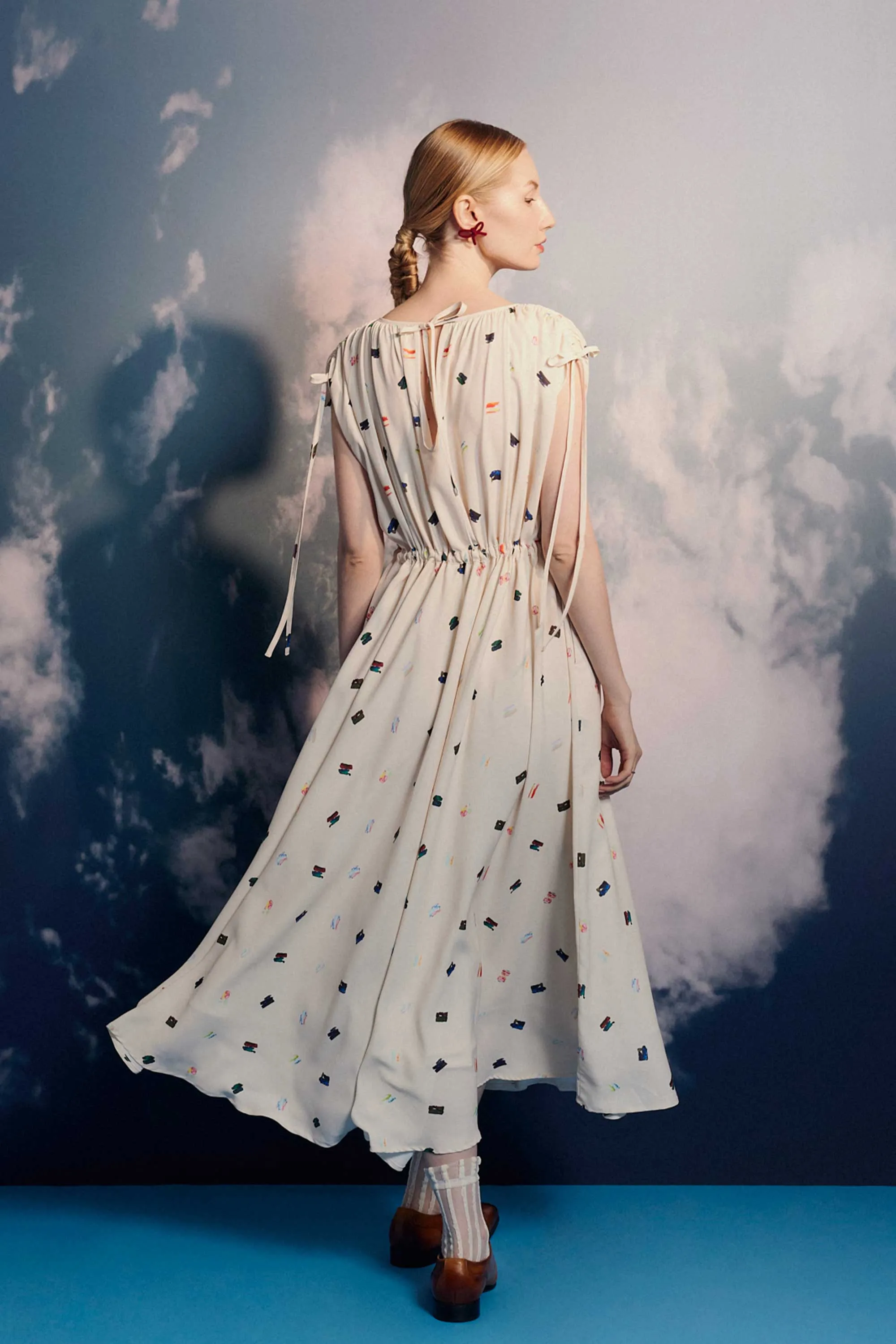 Drawstring Shoulders Column Dress (Look Up)